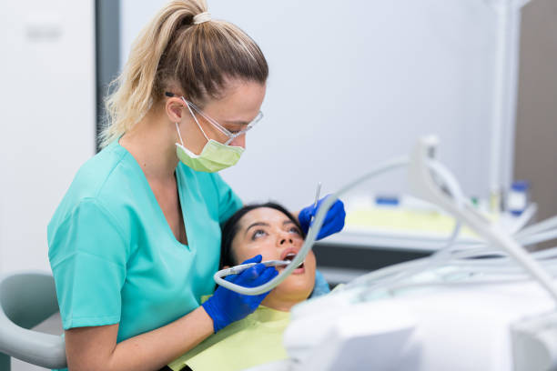 Best Dentist for Severe Toothache  in Brownsville, FL